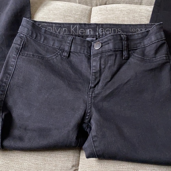 Calvin Klein Jeans - Picture 2 of 10